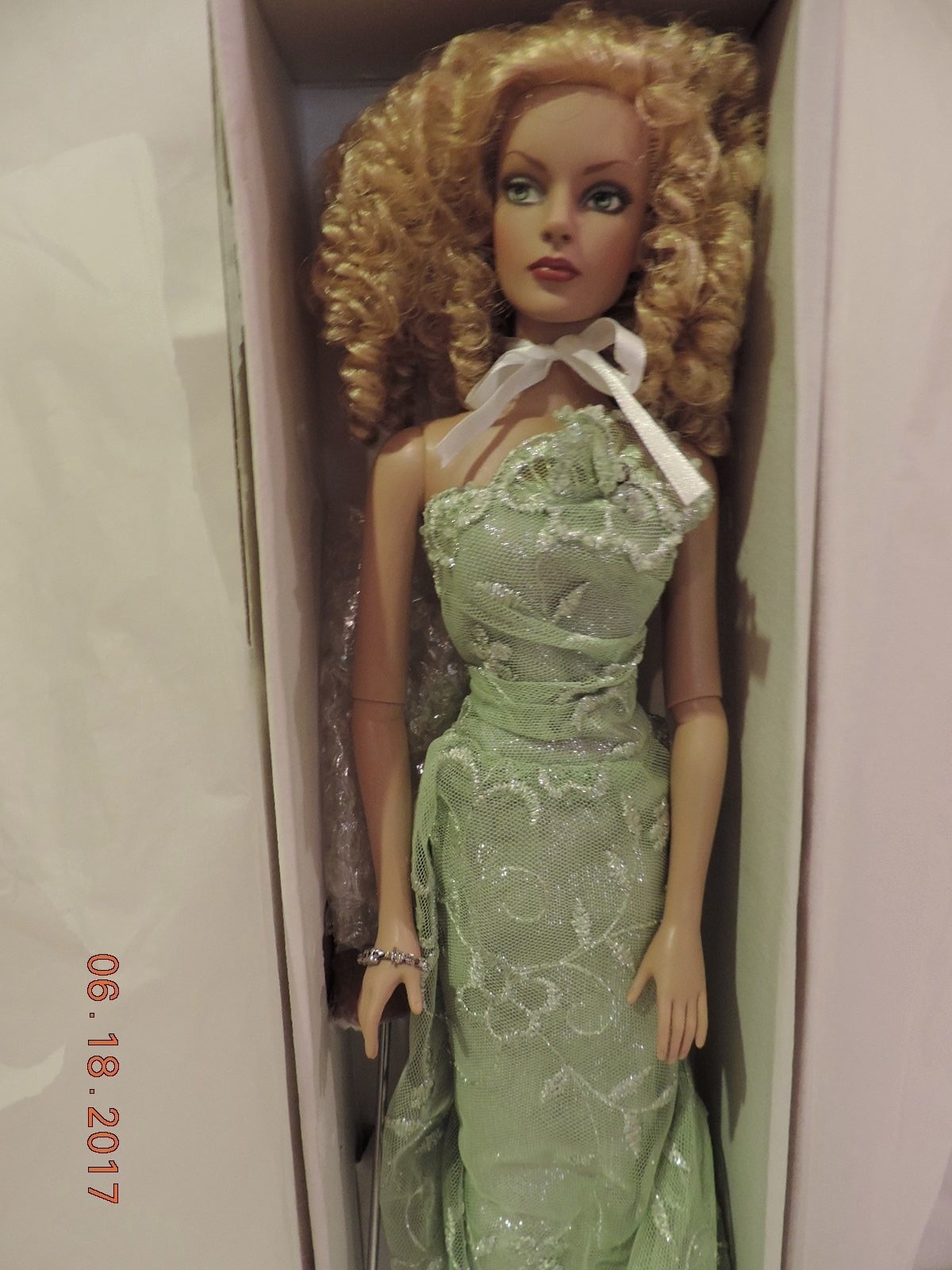 Robert Tonner Envy Doll