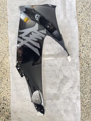 わさん　専用 RIGHT SIDE COVER BLACK 94475-10L00-YVB Fit SUZUKI 22 23