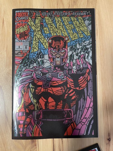 UNCANNY X-MEN #1 SHATTERED VARIANT NYCC ***FOIL*** Magneto