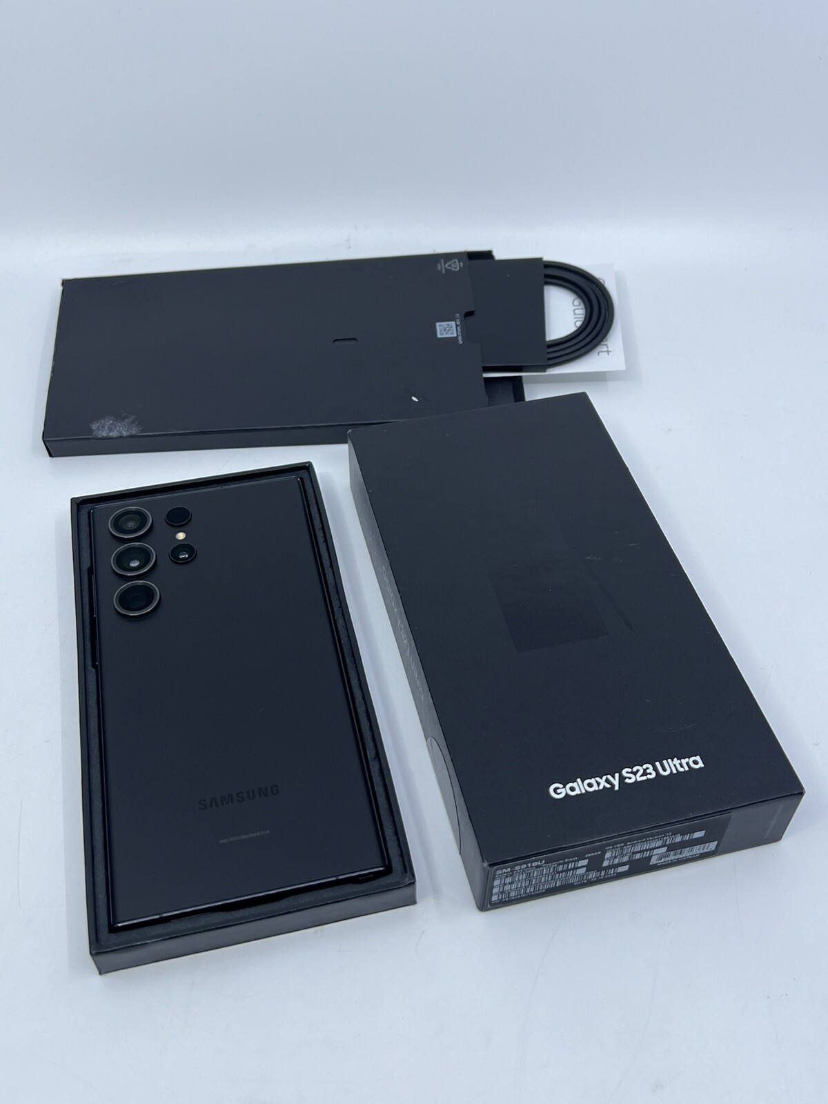 【ほぼ未使用】Galaxy S23 ultra ブラック 256GB Samsung Galaxy S23 Ultra - 256 GB - Black (AT&T) - Open Box