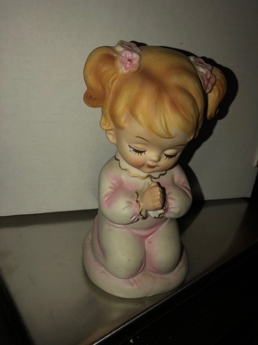 LEFTON FIGURINE GIRL PRAYING  NIGHT LIGHT WITHOUT CORD 6 1/4” Stickered