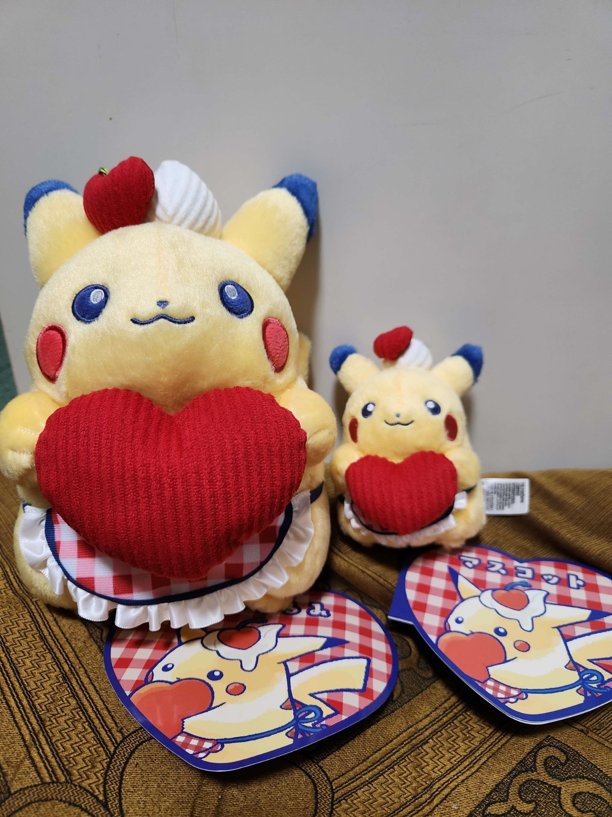 PIKACHU DINER ぬいぐるみ Amazon.co.jp: ポケモンセンターオリジナル ぬいぐるみ PIKACHU