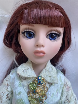 TONNER ELLOWYNE WILDE IMAGINATION 16  SATIN SHIMMER AMBER FASHION DOLL NEW RARE