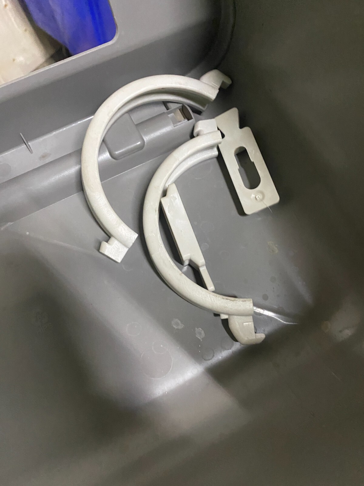 Tank Neck Clamp Kit 7329219, 7331177