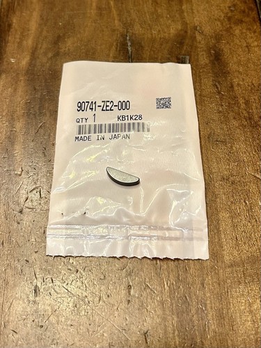 HONDA Woodruff Key GX240 GX270 GX340 GX390 GX620 90741-ZE2-000