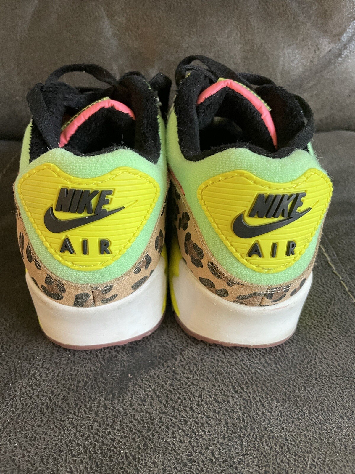 Beautiful Rare Nike Air Max 90LX 90s 