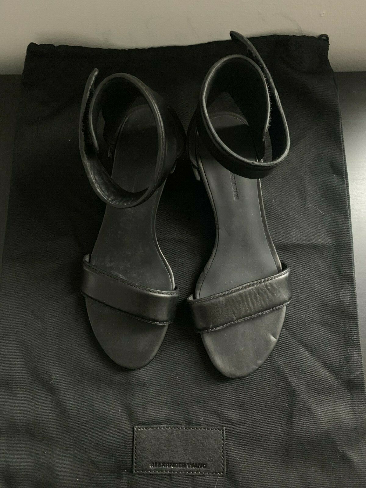 サンダル・ミュール ALEXANDER WANG Women Sandals 30321S033 001 Black Core) Alexander Wang Julie Tubular Webbing Sandal Black