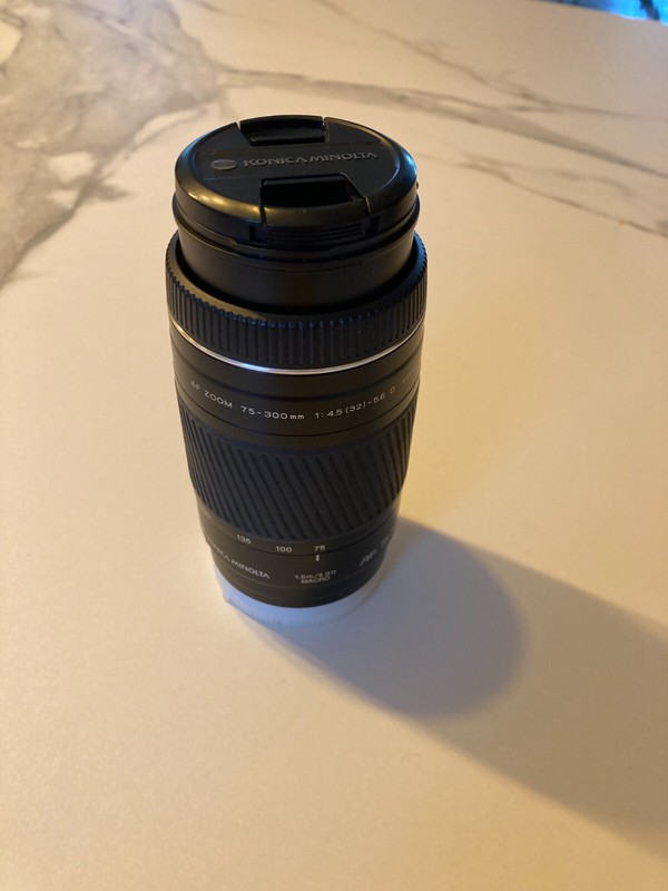 Objectif Konica Minolta 1.5m/4.9ft Af 75-300 Af Zoom 75-300 Mm 1: 4.5 (32) 5.6 D