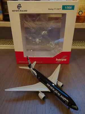 Herpa Wings Club Air New Zealand Boeing 777-200 "All Blacks" ZK-OKH 1:500 535274