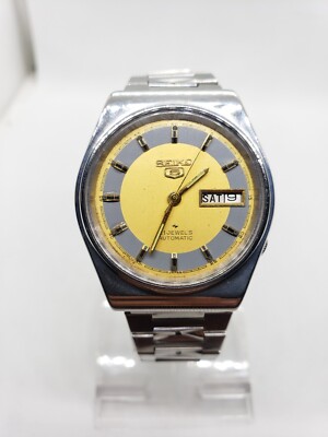 Seiko 5 vintage watch hotsell