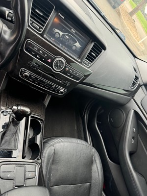 image 3 of interior