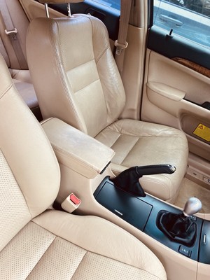 image 7 of interior