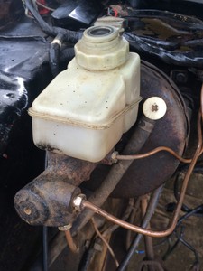 Ford capri 2.8 brake master cylinder #10