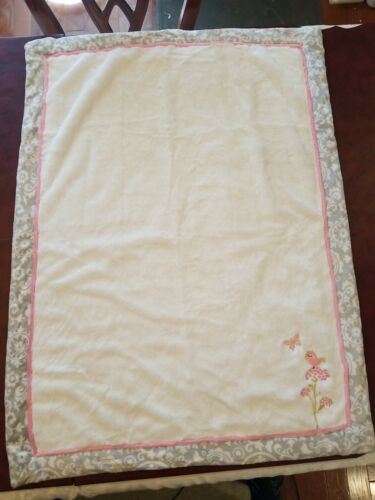 Sherpa 29" X 39" White With Pink Bird & Grey Pink Border