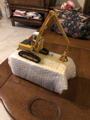 Pelleteuse Liebherr R932 1/50 Conrad 2832