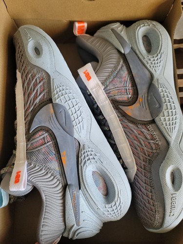 Nike Cosmic Unity 