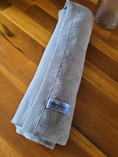 Norwex Graphite Body Towel