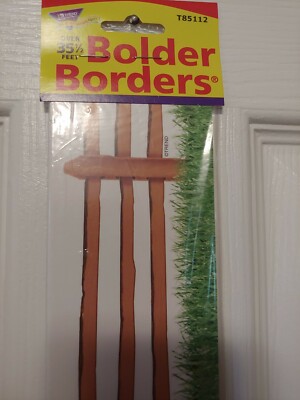 School Supplies: 11 ~ ''Farm Fence With Grass'' Spring/Summer Wall Border/Trimmer