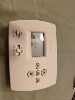 Thermostat 24 Volt Heat Off Cool Fan Auto On 45 90f Nib Hvac Thermostats Hvac Parts