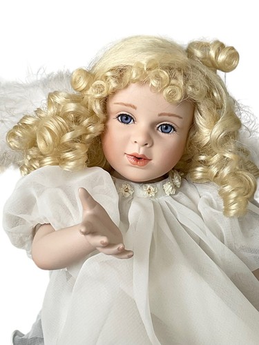 VINTAGE IRISH DRESDEN FIGURINE PORCELAIN LACE - Kissing Angel Not Perfect