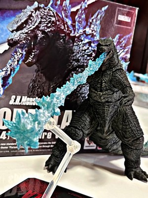 S.H.MonsterArts GODZILLA 2014 SPIT FIRE Ver Action Figure