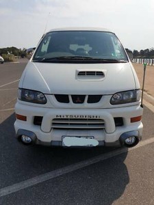 Mitsubishi delica 2000