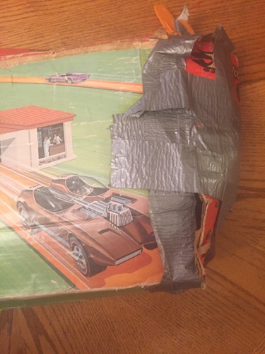 hot wheels race track