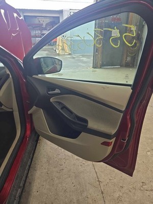 Used Right Front Door Trim Panel fits: FORD FOCUS Right 13 14