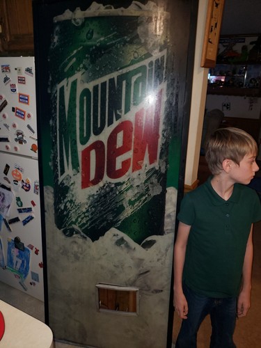 Vintage Mountain Dew Machine Sign original 6 ft Sign Vending Sign & bracket