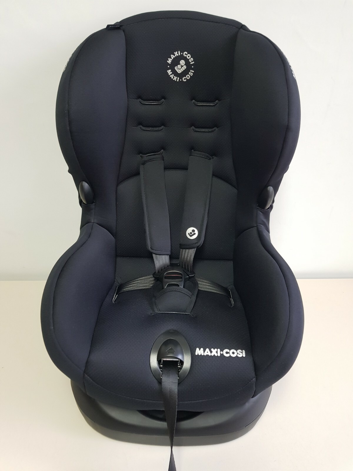 Maxi Cosi Priori SPS + Kindersitz Gr. 1, 9-18 kg Basic Black LT6334 AS