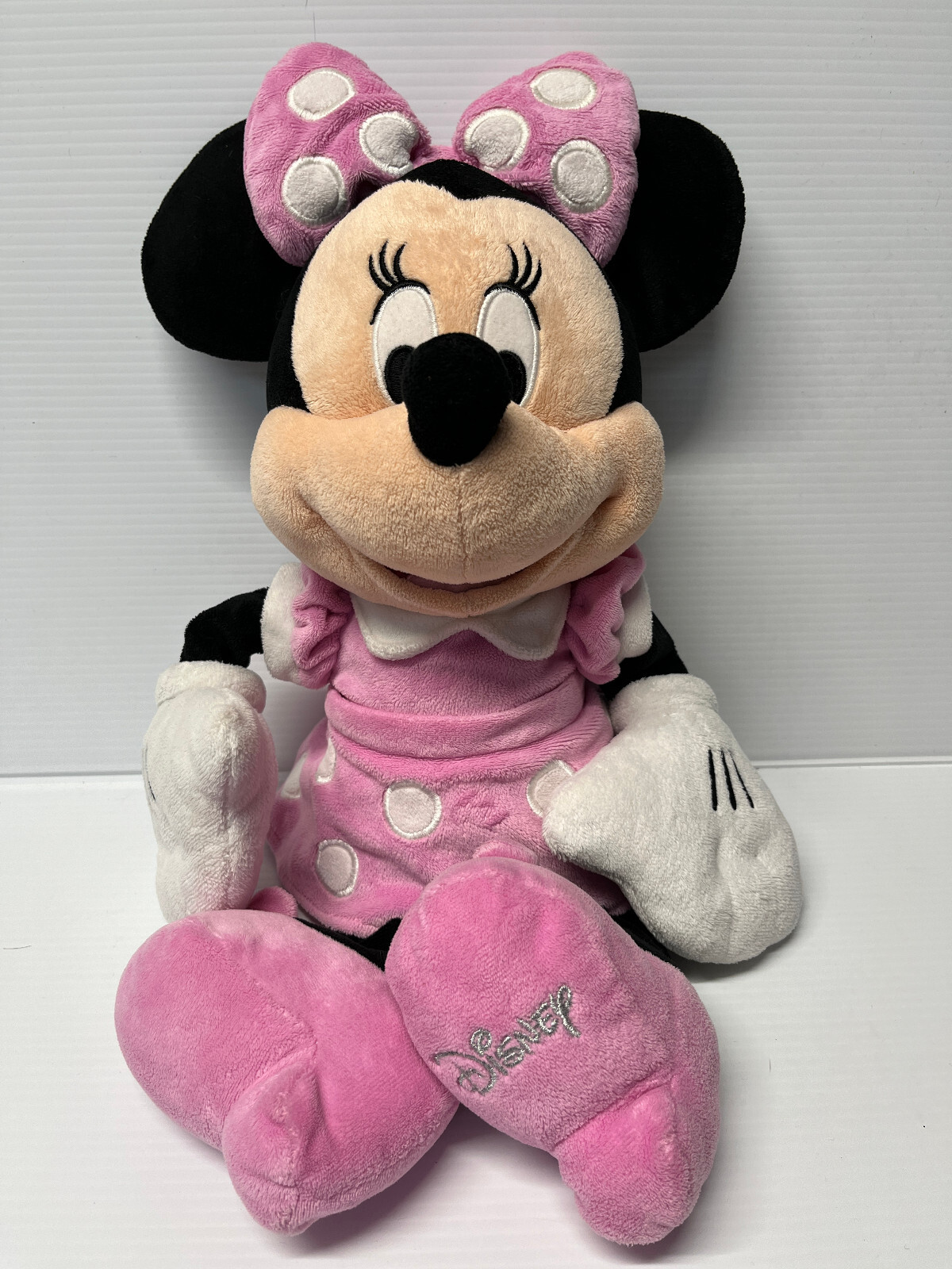 Minnie様 Toddler Girl 2-Piece Minnie Mouse Outfit Set - White/Pink