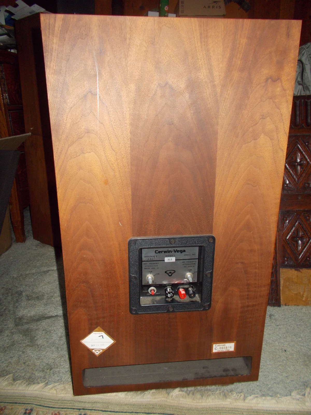 1981 CERWIN VEGA 313 Home Speakers 3 Way 100 Watt 12