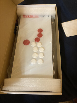 Hitbox Arcade Controller (PS4/PC) - Brand New Quality (Used once)