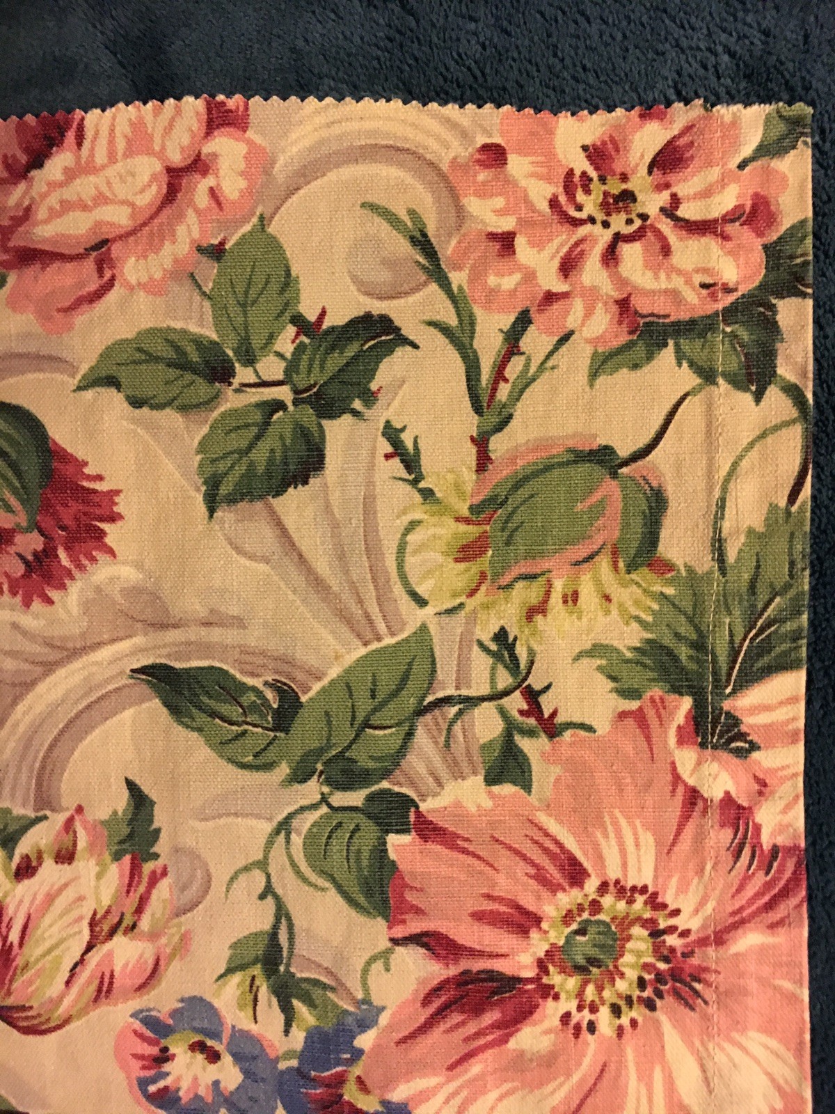 Vintage Linen Floral Bouquet Fabric. - 30” X 29”