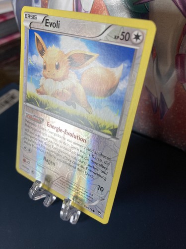 Pokemon Evoli 80111 Fliegende Fäuste Common DE NM-Mint Reverse Holo