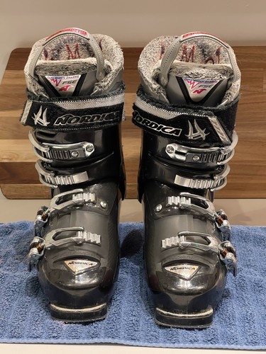 NORDICA HOT ROD 80W Women's SKI BOOTS, MONDO SZ 24-24.5 US 7