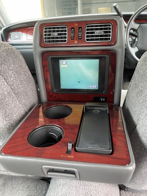 image 12 of interior