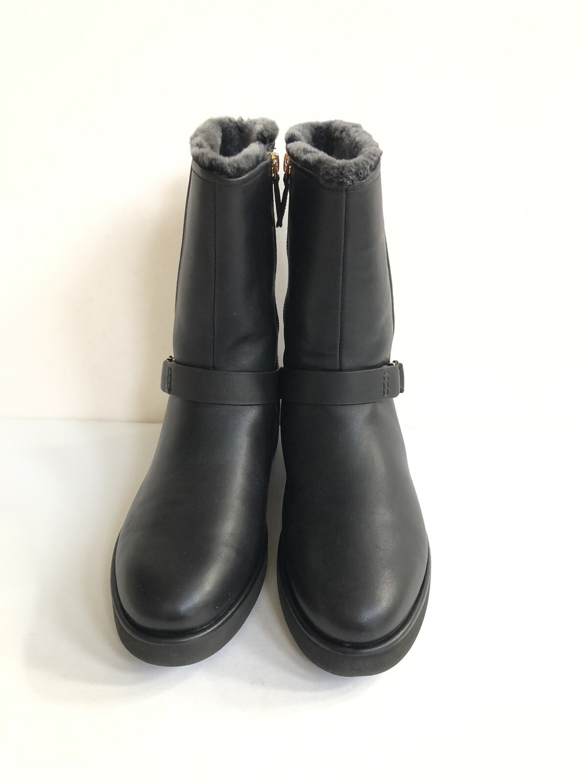 Pre-owned Ugg Classic Short Berge Black Waterproof Leather Boot Us 8 / Eu 39 / Uk 6
