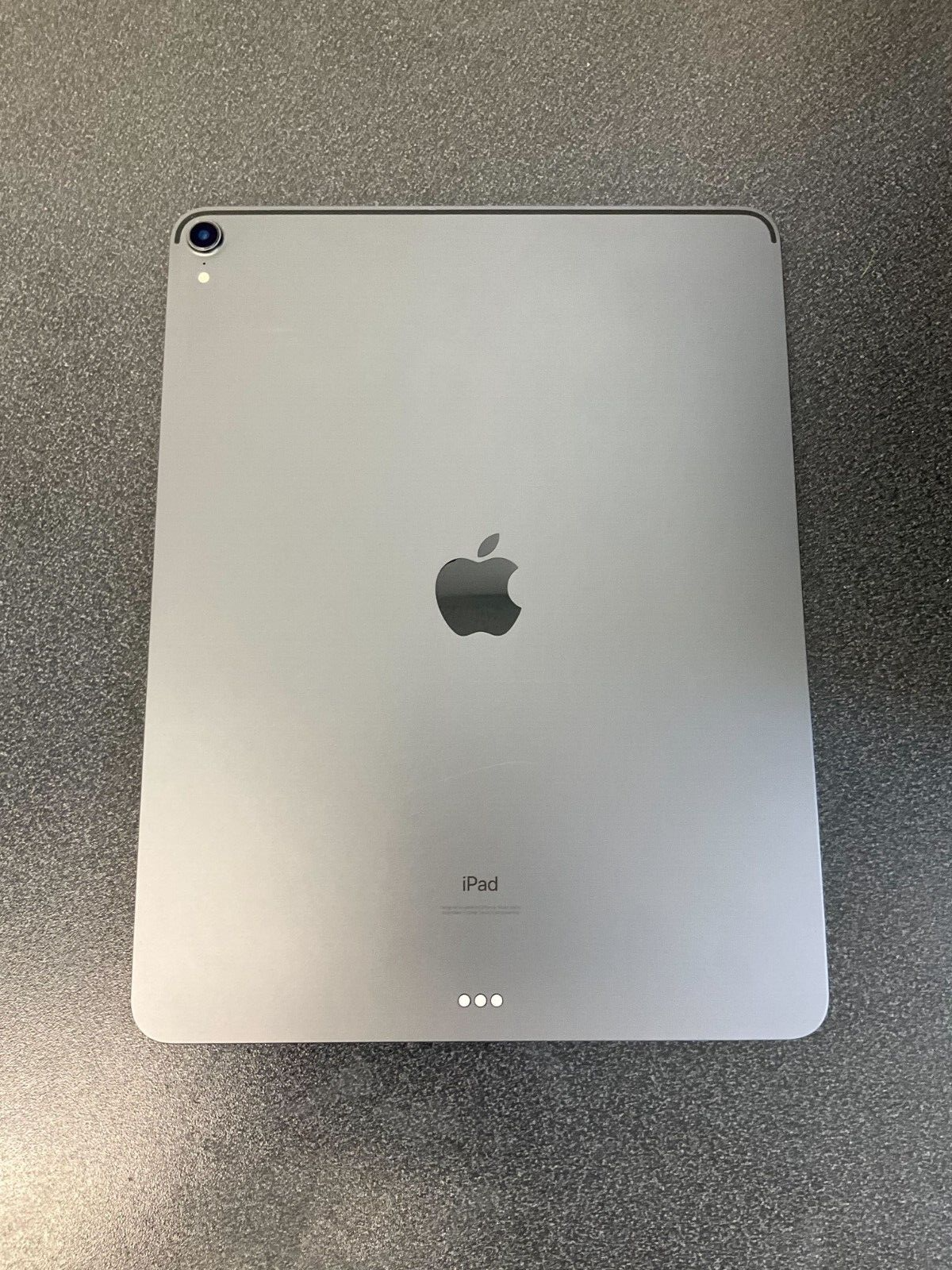 Apple iPad Pro 3rd Gen. 64GB, Wi-Fi, 12.9 in - Space Gray Apple iPad Pro 3rd Gen. 64GB, Wi-Fi, 12.9 in - Space Gray