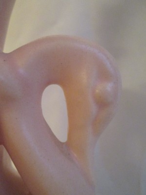 SWAN VASE! Vintage McCOY ART pottery circa 1946: matte PINK glaze: EXC     MO452