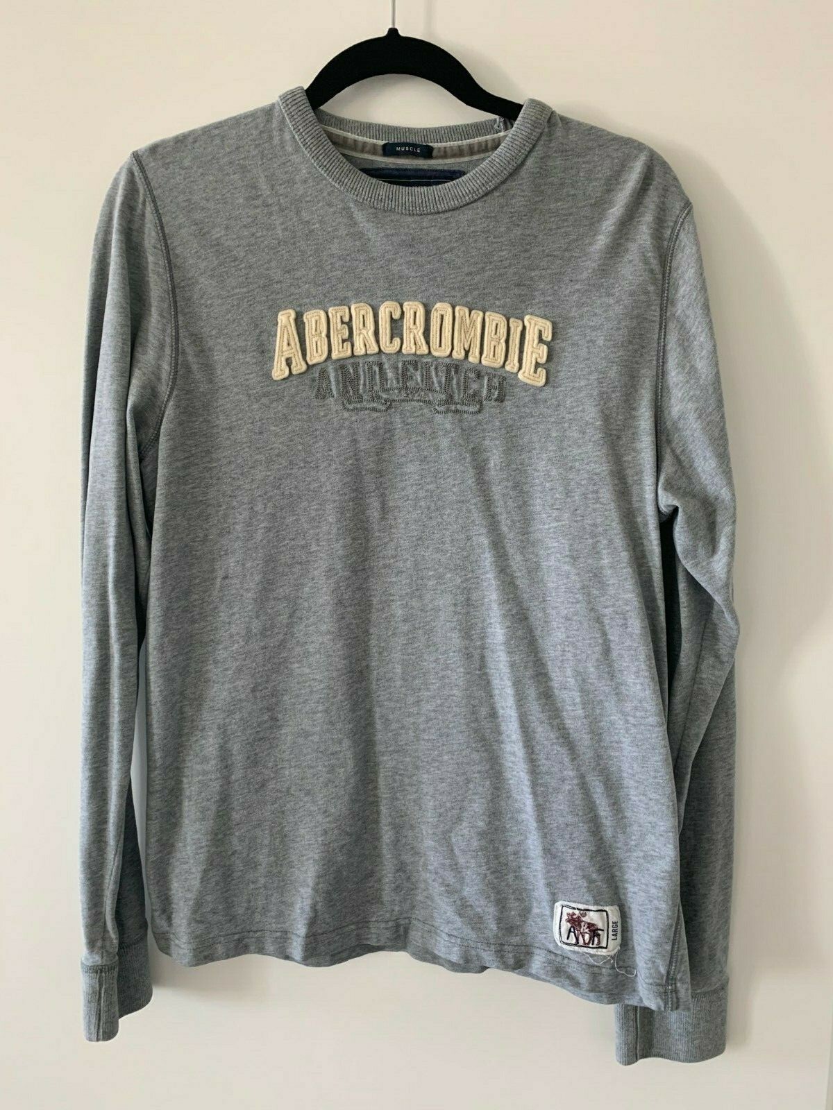 Abercrombie & Fitch ◆ ヴィンテージ風 ロゴ ロング Tシャツ メンズ 長袖ヴィンテージ風ロゴTシャツ | メンズ セール
