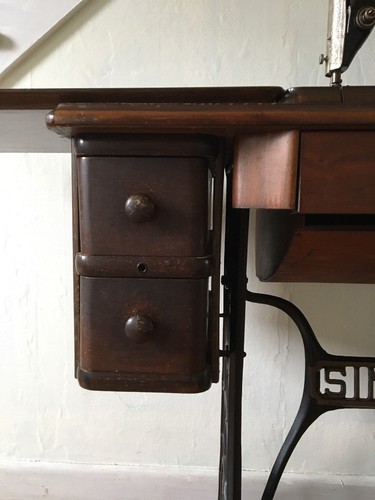 Antique SINGER Treadle Sewing Machine and Cabinet Model 66-6 w/accessories