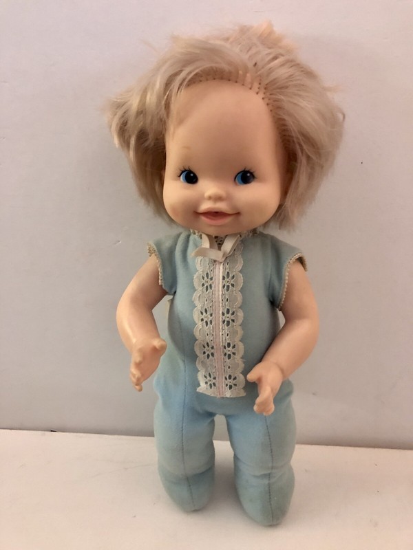 Vintage 1981 Mattel 14 Inch Bye Bye Diapers Clapping Doll