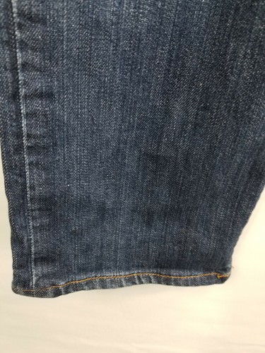 LUCKY BRAND 221 ORIGINAL STRAIGHT MEN JEAN'S SIZE 33X30 MEDIUM WASH.