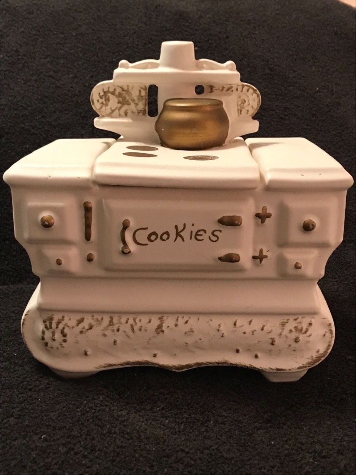 Vintage 1962 McCoy white stove cookie jar
