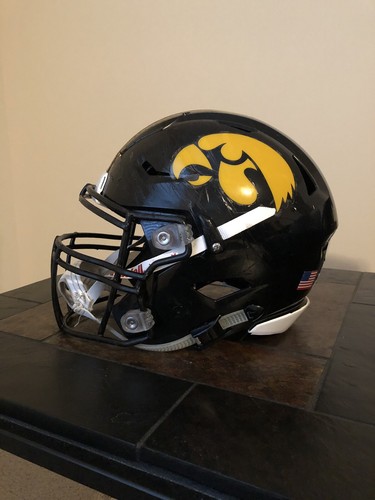 Iowa Hawkeyes Riddell Speedflex Used Helmet