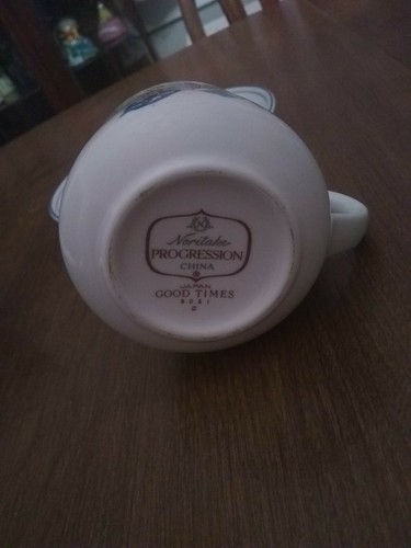 Noritake Good Times cup and saucer 12 available
