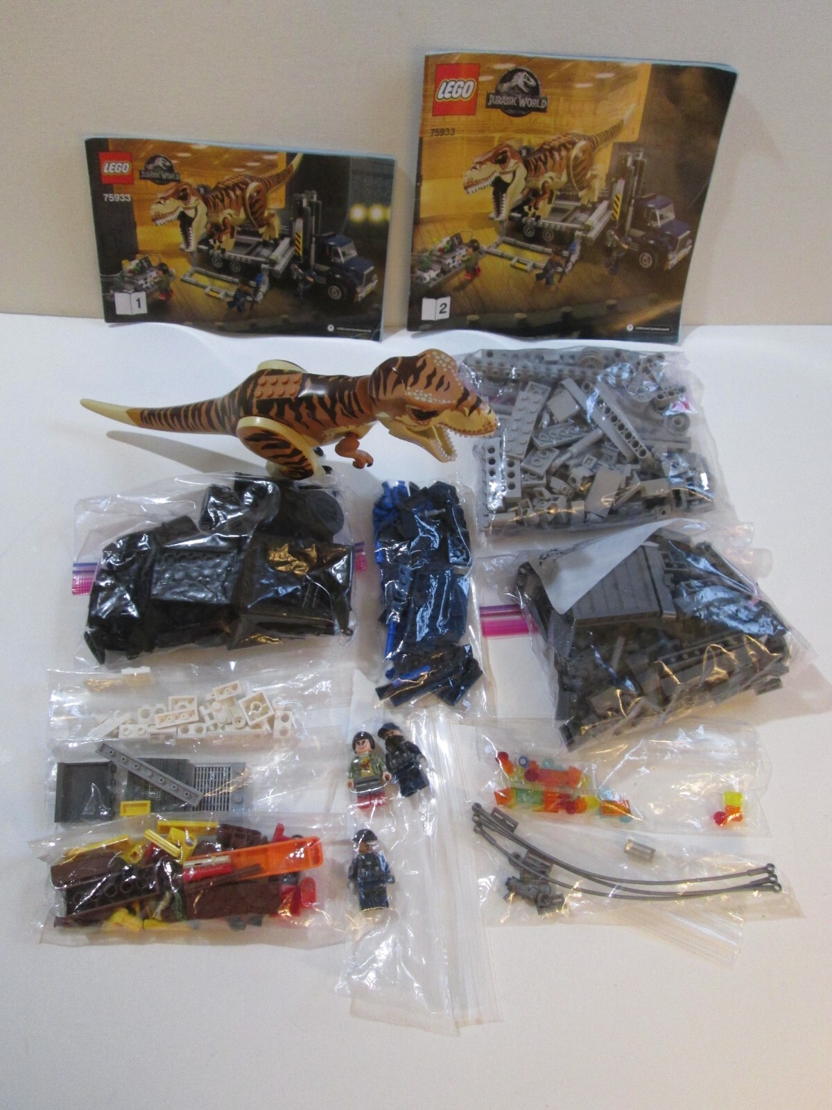 ダウン・ピトレー　 　　STAR FROM HEAVEN LEGO Jurassic World: T. rex Transport (75933) Complete Set