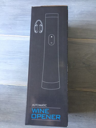 Living Solutions Automatic Wine Opener - Inclueds Foil Cutter