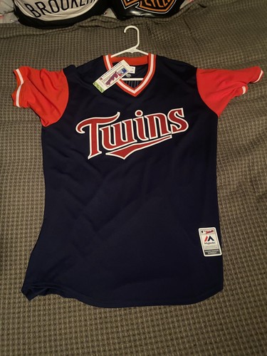 Minnesota Twins Team Issued Boqueton Players Weekend Jersey